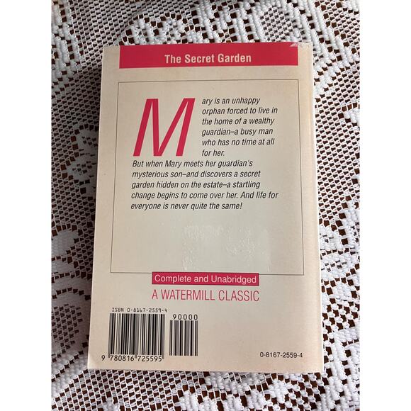 The Secret Garden by Frances Hodgson Burnett, 1987 Watermill Classic Paperback - Picture 4 of 4